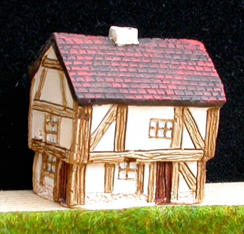 M7 Maison médiévale haute avec toit de tuile