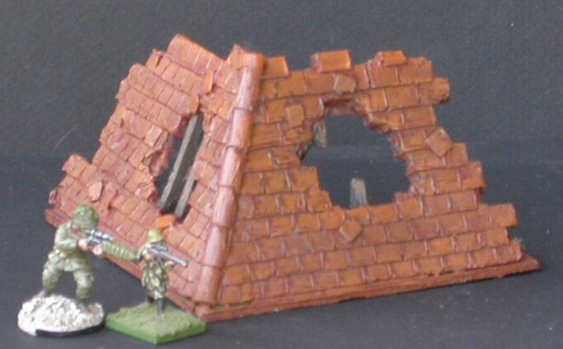 RUI23 Toiture d'angle en ruine