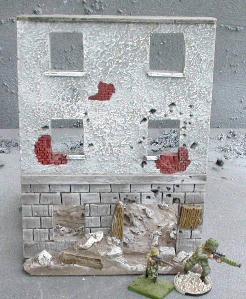 RUI6 Pan d'immeuble avec porte