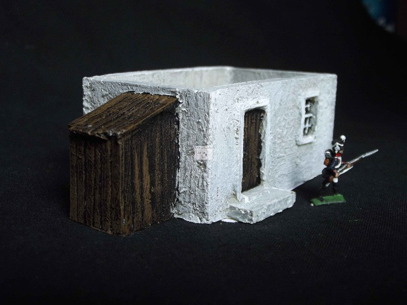 RUS4 Maison en bois avec appentis