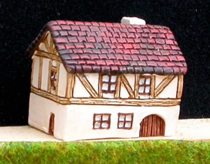 M10 Maison médiévale avec porte cochère et toit de tuiles
