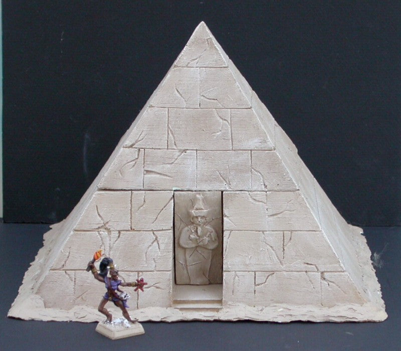 EGYP1 Pyramide creuse